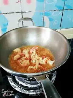 Make A garlic fan with a shrimp step 4