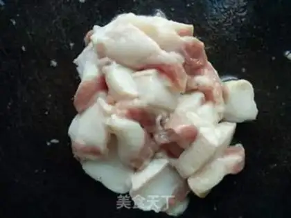 Make Onion gravy and chicken step 3