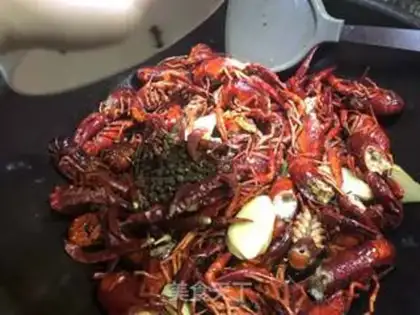 Make Spicy lobster step 3