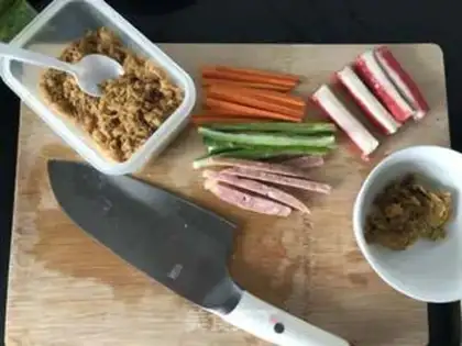 Make The salted yolk pine roll step 1