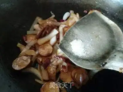 Make Onion gravy and chicken step 10