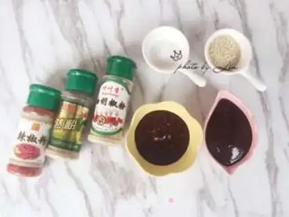 Make A small ink of a secret iron plate step 0