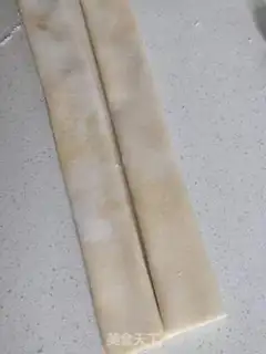 Make Egghand noodles step 1