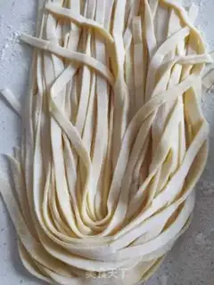 Make Egghand noodles step 3