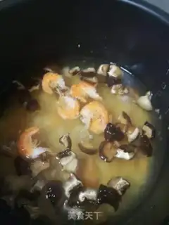 Make Shrimp porridge step 2