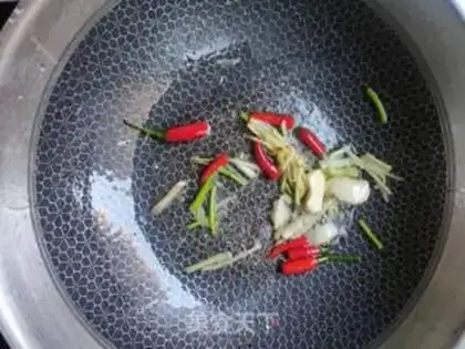 Make Spicy shrimp step 0
