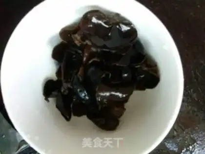 Make cucumber black-mucked eggs step 3