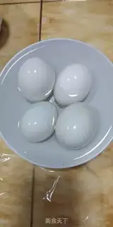 Make A duck egg step 2