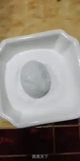 Make A duck egg step 3