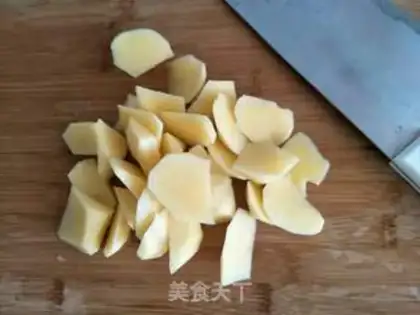 Make Homemade potatoes with chicken legs step 2