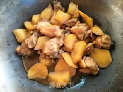 Make Homemade potatoes with chicken legs step 10