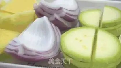 Make Korean pasta soup step 1