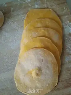 Make Rose rolls step 6