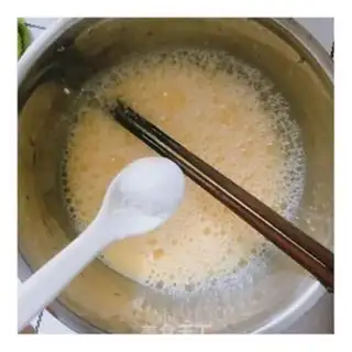Make Pork gravy eggs step 2