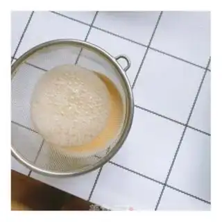 Make Pork gravy eggs step 3