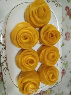 Make Rose rolls step 12