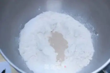 Make Melvin cheese sauce pizza step 0