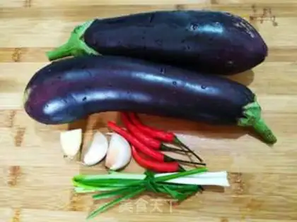 Make The cold hand tore the eggplant step 0