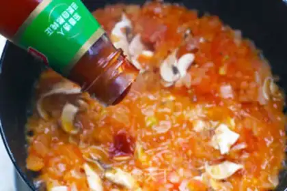 Make Melvin cheese sauce pizza step 9