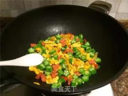 Make Autumn fried eggs step 9