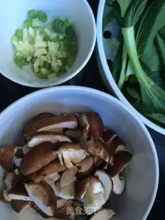 Make Pelican mushrooms step 1