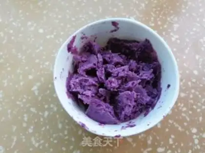 Make Rainbow buns step 1