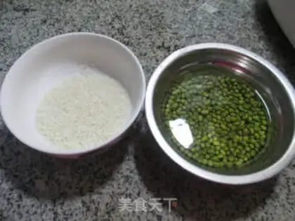 Make Green bean rice congee step 0