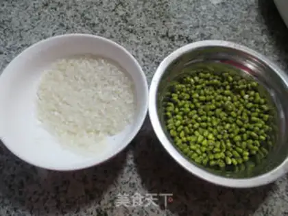 Make Green bean rice congee step 1