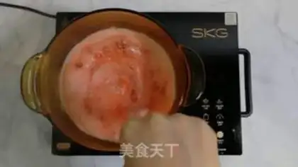 Make Strawberry sauce step 7