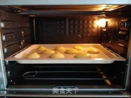 Make Panda butter puff step 5
