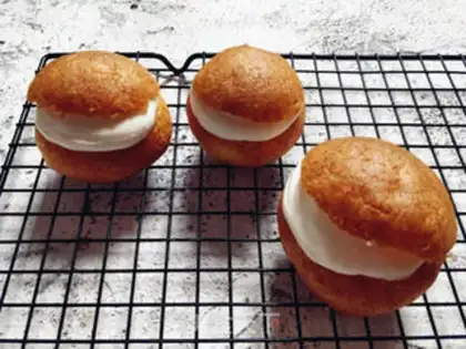 Make Panda butter puff step 9
