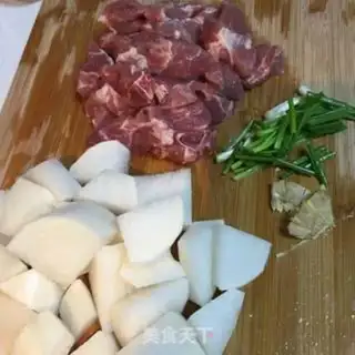 Make Carrot and thin meat step 1
