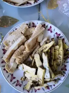 Make Soy eggs and celery step 1