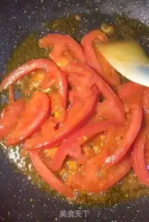 Make Tomato egg noodles step 2