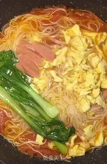Make Tomato egg noodles step 8
