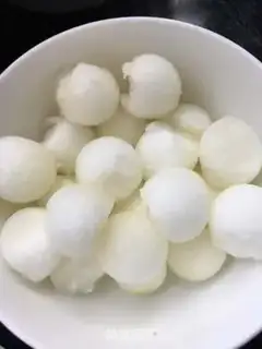 Make Orange Juice Poofball step 1