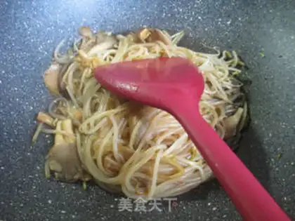 Make Soo-jeong-goo green bean sprouts step 5