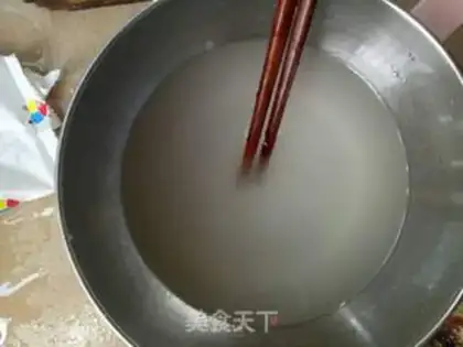 Make Flamingo banana jelly step 1