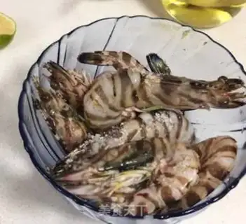Make Eggplant shrimp step 1