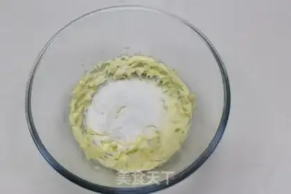 Make An apple tower with four layers of taste step 1