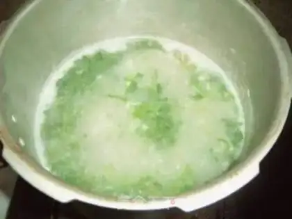 Make Meat and vegetable porridge step 2