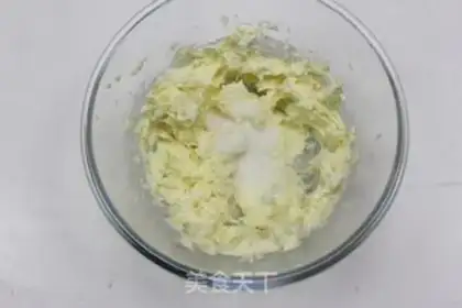 Make An apple tower with four layers of taste step 5