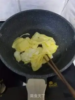 Make Eggbone soup step 1