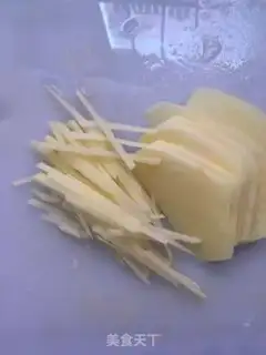 Make Spicy potatoes step 1