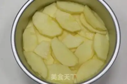 Make An apple tower with four layers of taste step 11