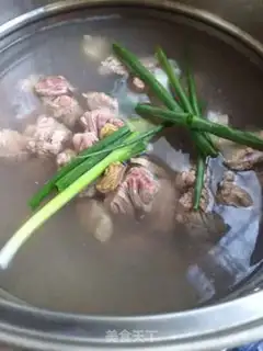 Make Beef soup step 1
