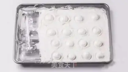 Make Crunch chocolate marshmallows step 11
