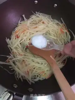 Make Spicy potatoes step 7