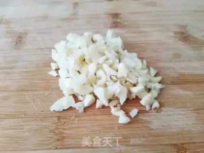 Make The garlic dry beans step 3