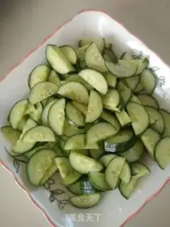 Make cucumber meat step 0
